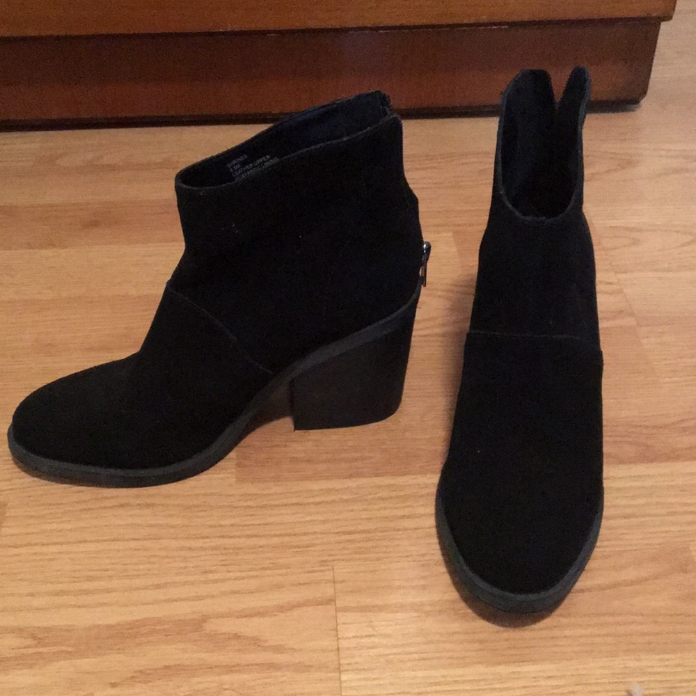 Heel boots